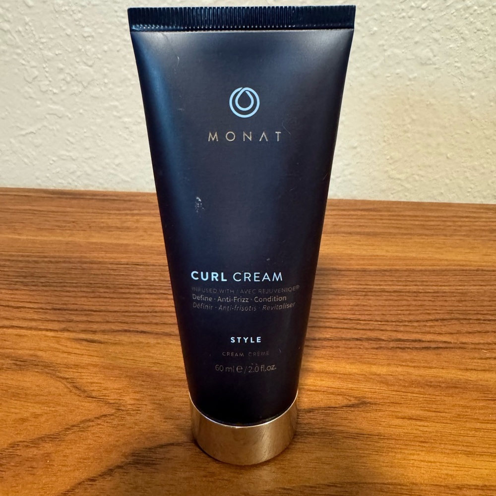 Monat Curl Cream